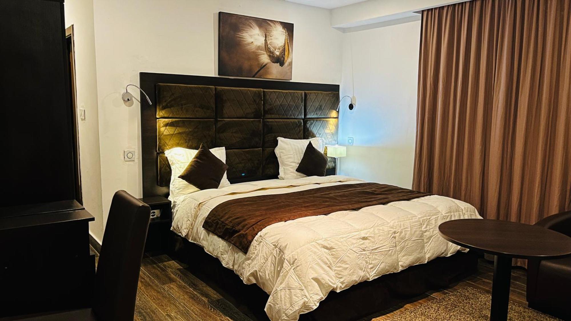 Hotel Quatre Saisons Nawakszut Zewnętrze zdjęcie