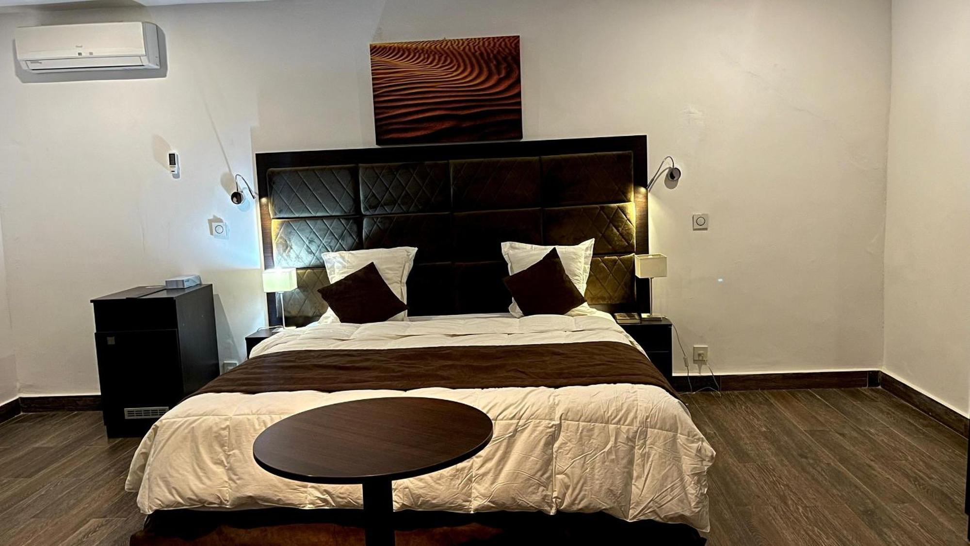 Hotel Quatre Saisons Nawakszut Zewnętrze zdjęcie